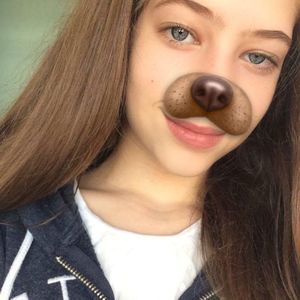 Meet your Posher, Maria clara